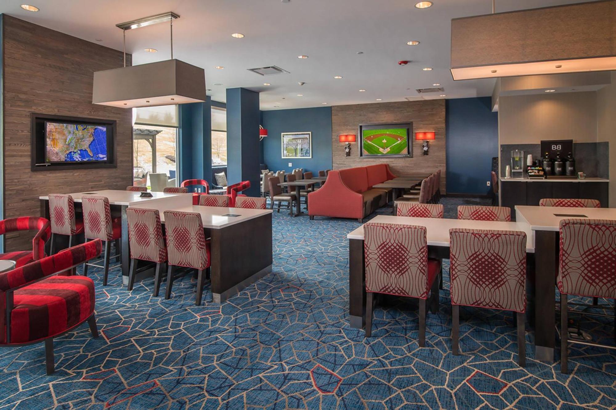 Towneplace Suites By Marriott Altoona Exterior foto