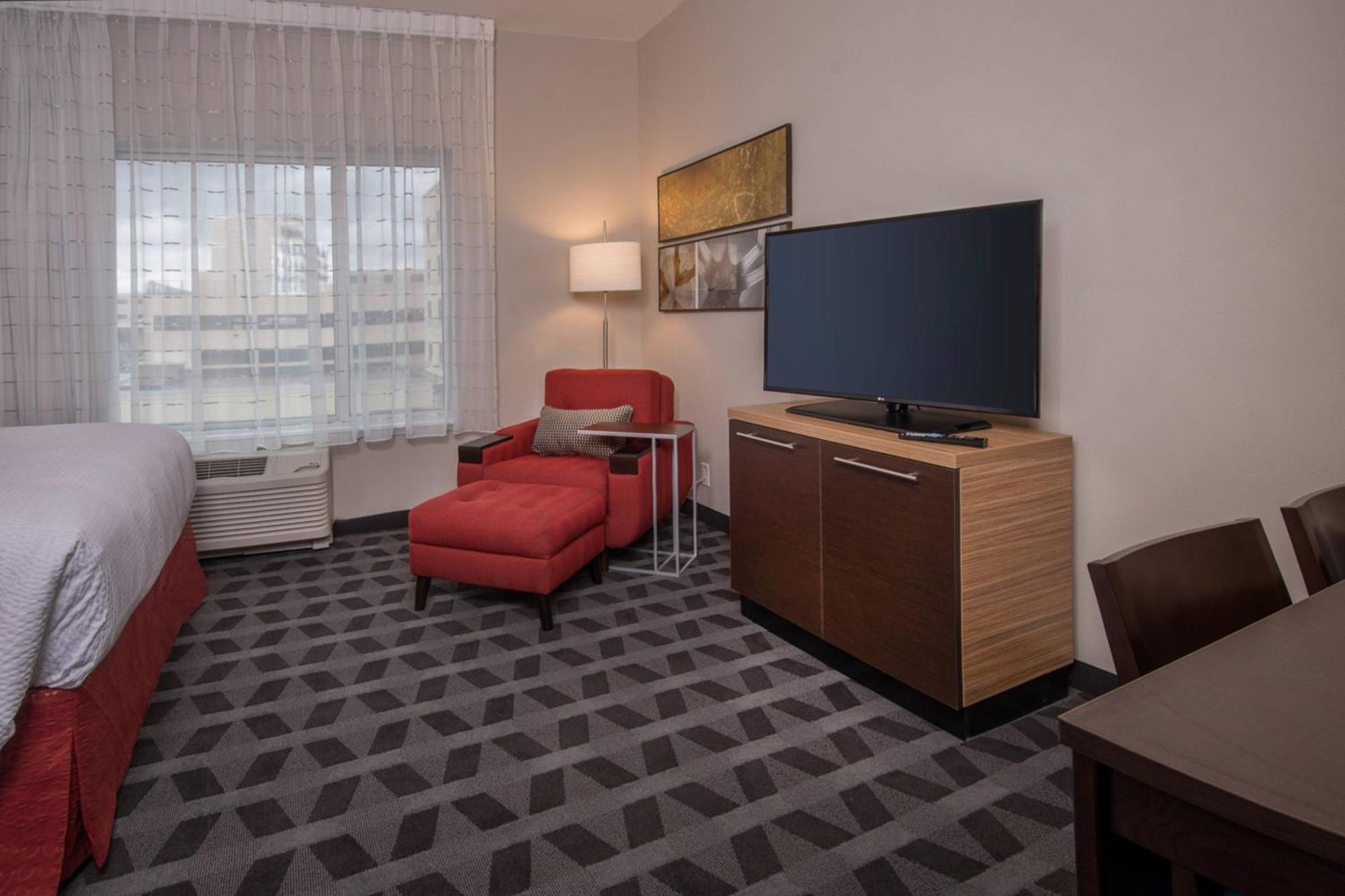 Towneplace Suites By Marriott Altoona Exterior foto