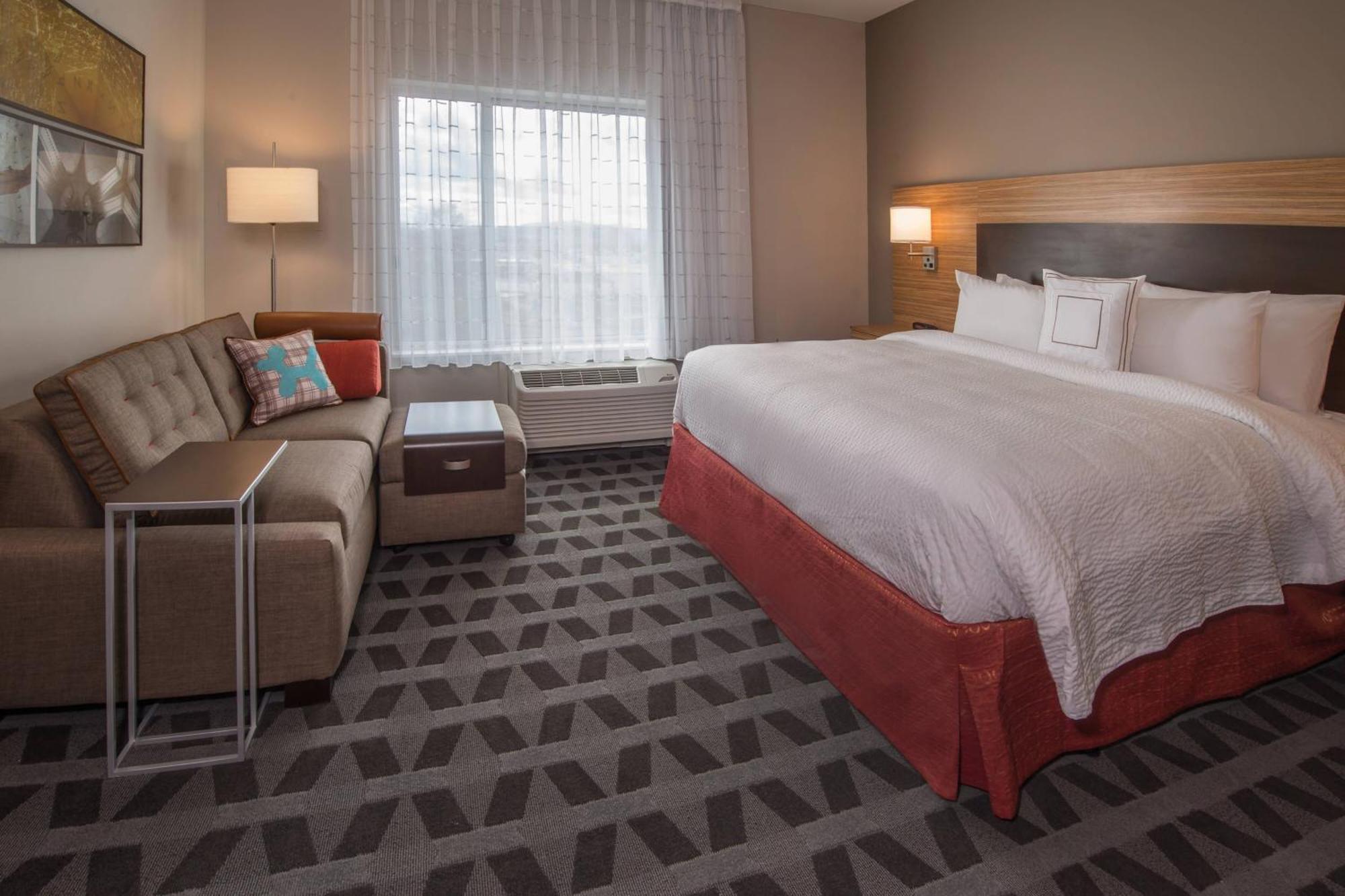 Towneplace Suites By Marriott Altoona Exterior foto