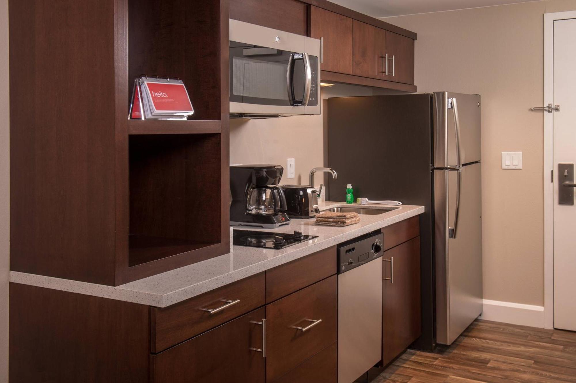 Towneplace Suites By Marriott Altoona Exterior foto