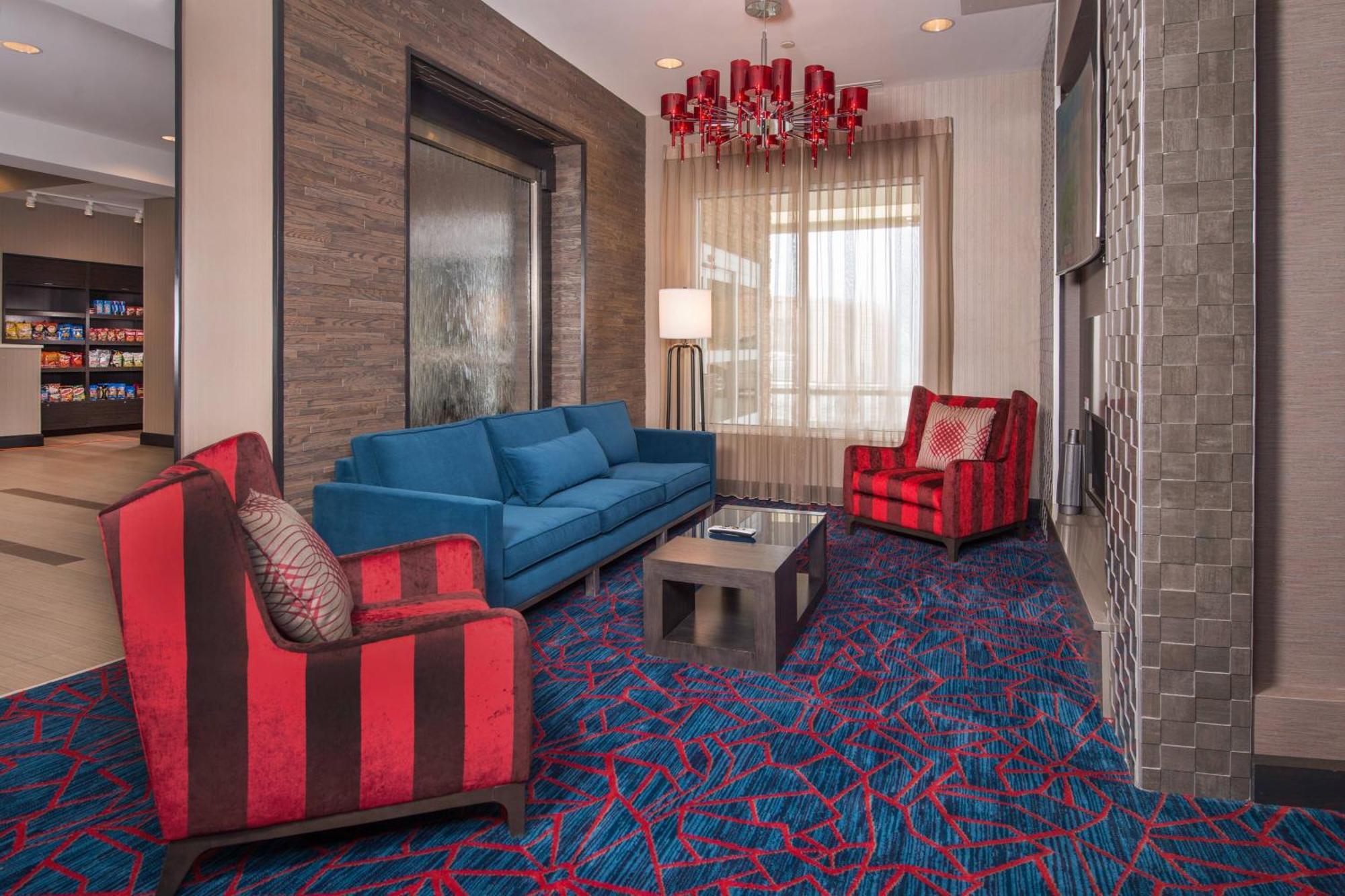 Towneplace Suites By Marriott Altoona Exterior foto