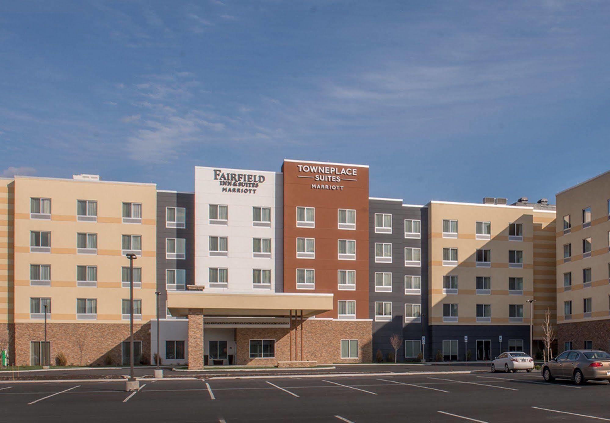 Towneplace Suites By Marriott Altoona Exterior foto
